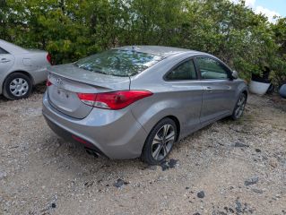 2013 Hyundai Elantra SE - Exterior Rear Right Corner Image